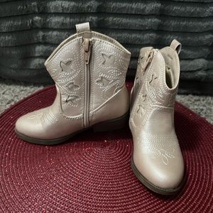 Like new toddler cowboy boots